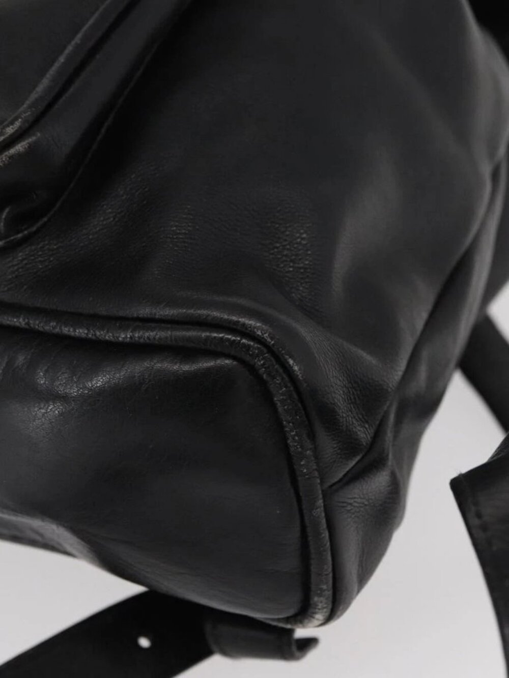 GUCCI Bamboo Backpack Leather Black Gold - Picture 4 of 16